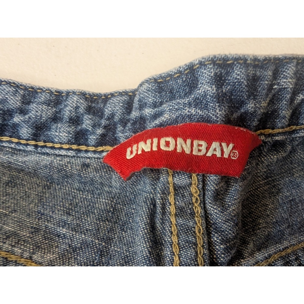 Unionbay Denim Shorts Women's 34 Waist Blue Distressed Raw Hem Pocket Detail - Picture 3 of 6